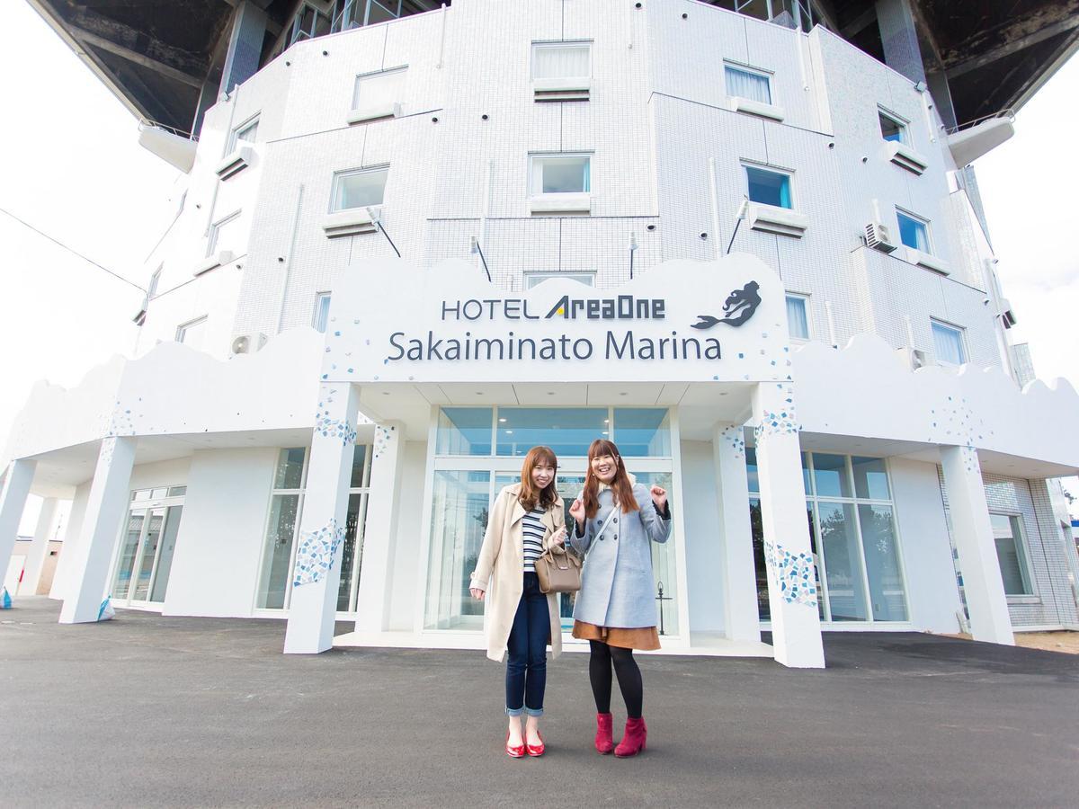Areaone Marina 2*